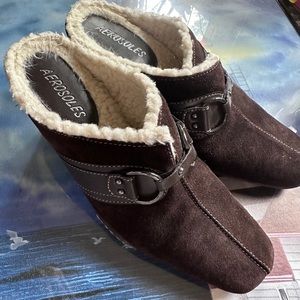 Women fur shoes